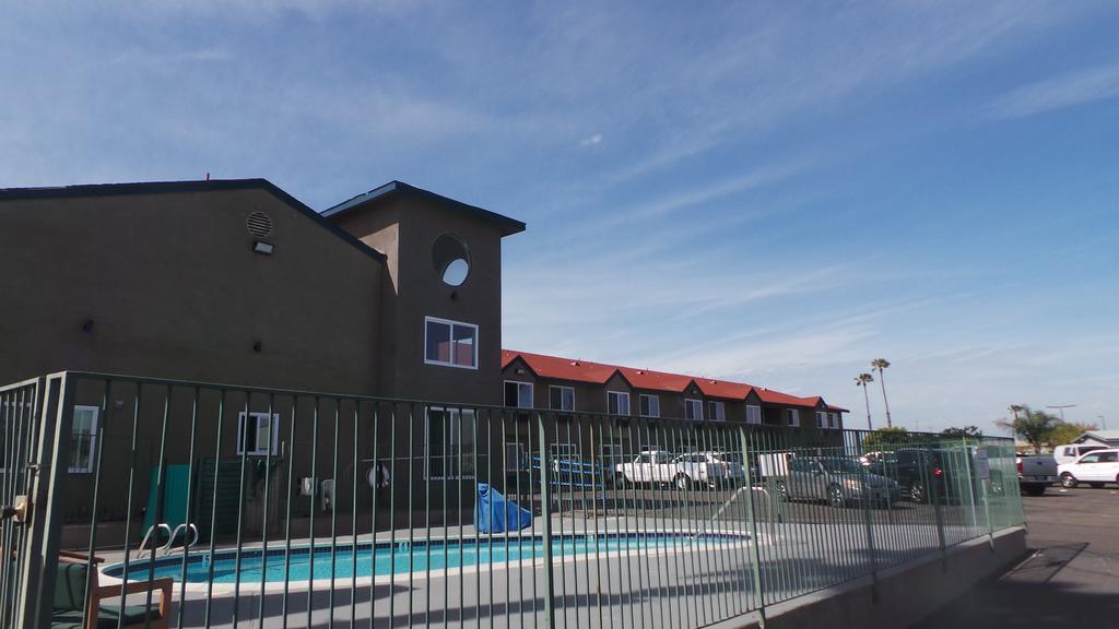 Super 8 By Wyndham San Diego/Imperial Beach Exteriér fotografie