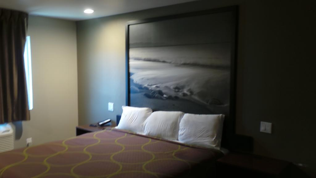 Super 8 By Wyndham San Diego/Imperial Beach Exteriér fotografie