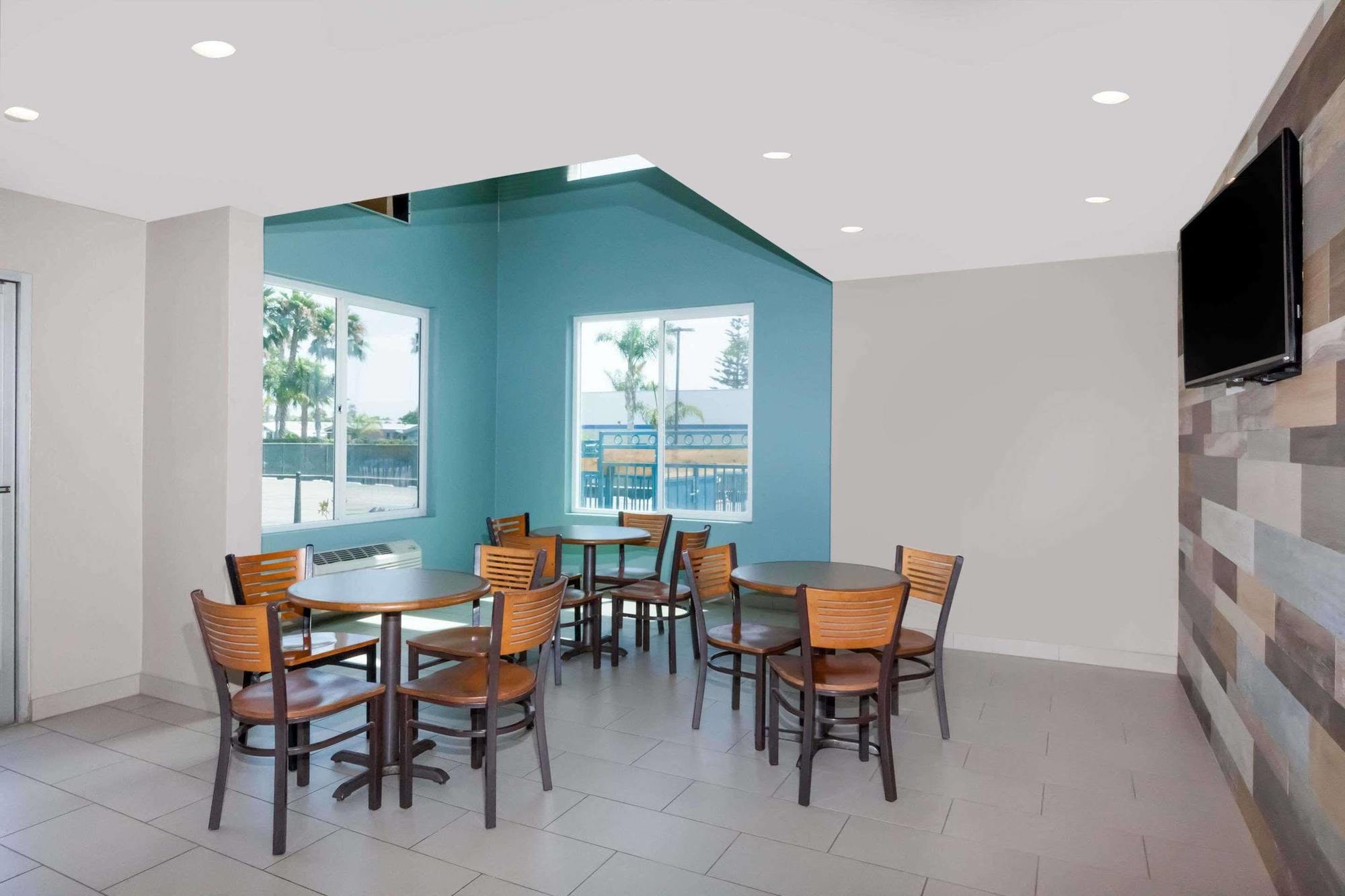Super 8 By Wyndham San Diego/Imperial Beach Exteriér fotografie