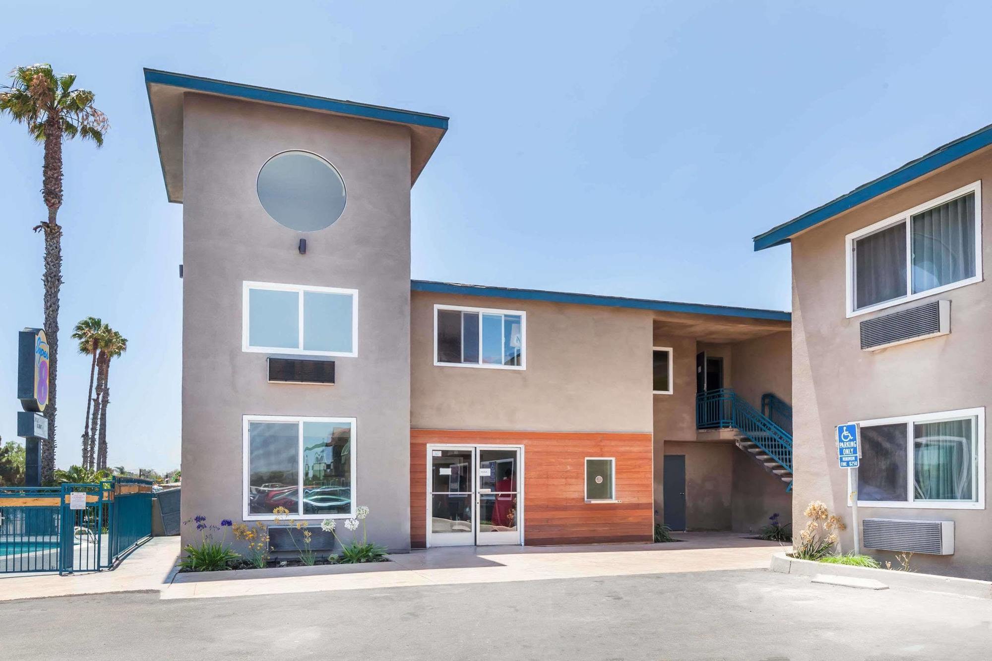 Super 8 By Wyndham San Diego/Imperial Beach Exteriér fotografie