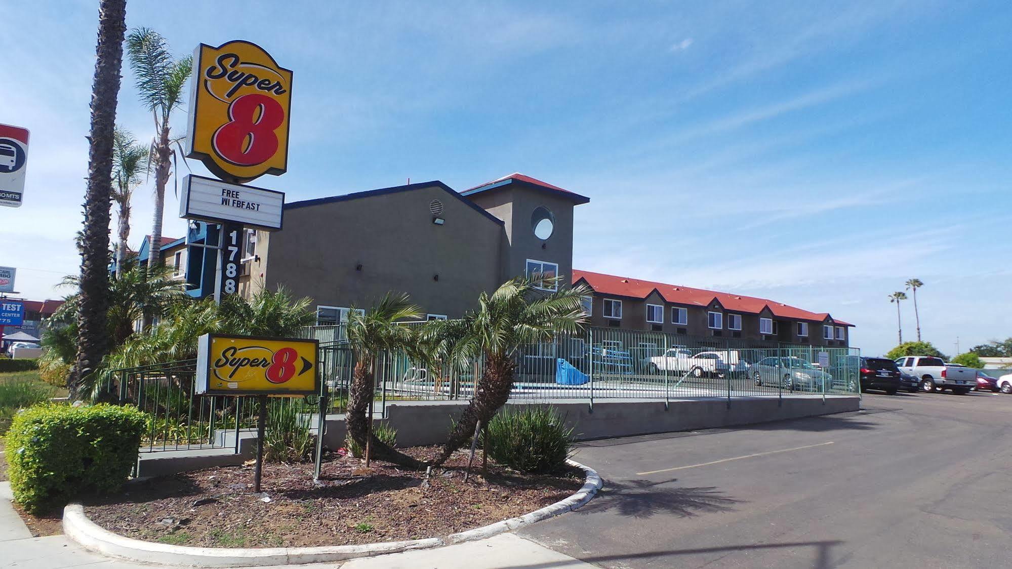 Super 8 By Wyndham San Diego/Imperial Beach Exteriér fotografie